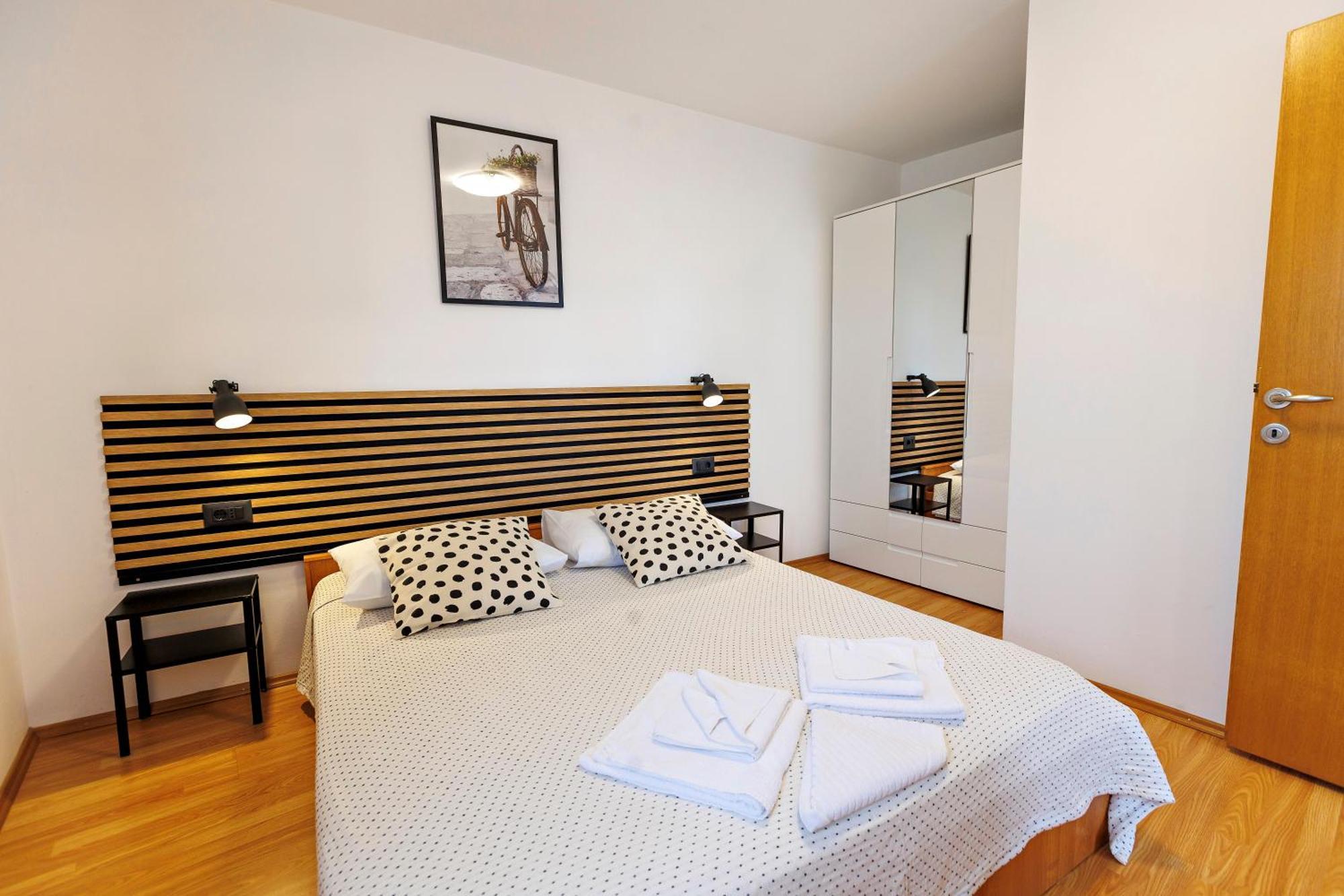 Apartments Baricevic Bol Eksteriør bilde