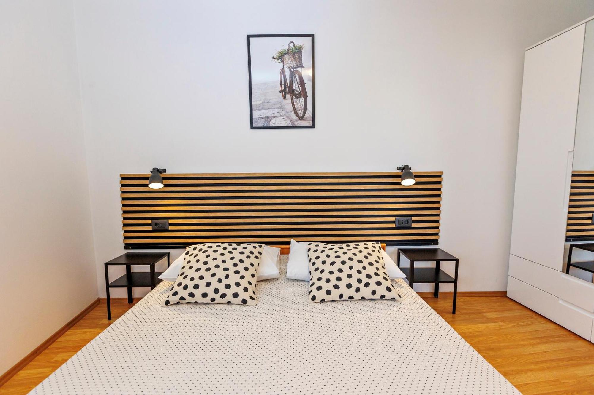 Apartments Baricevic Bol Eksteriør bilde